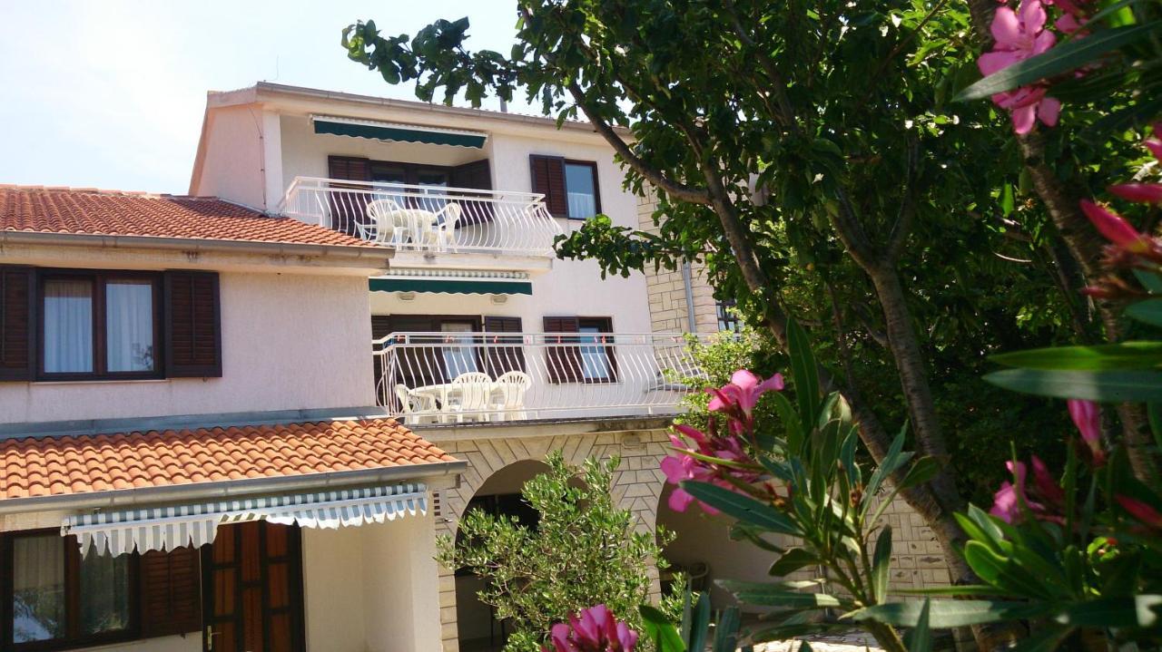 Villa Nina Seline Bagian luar foto