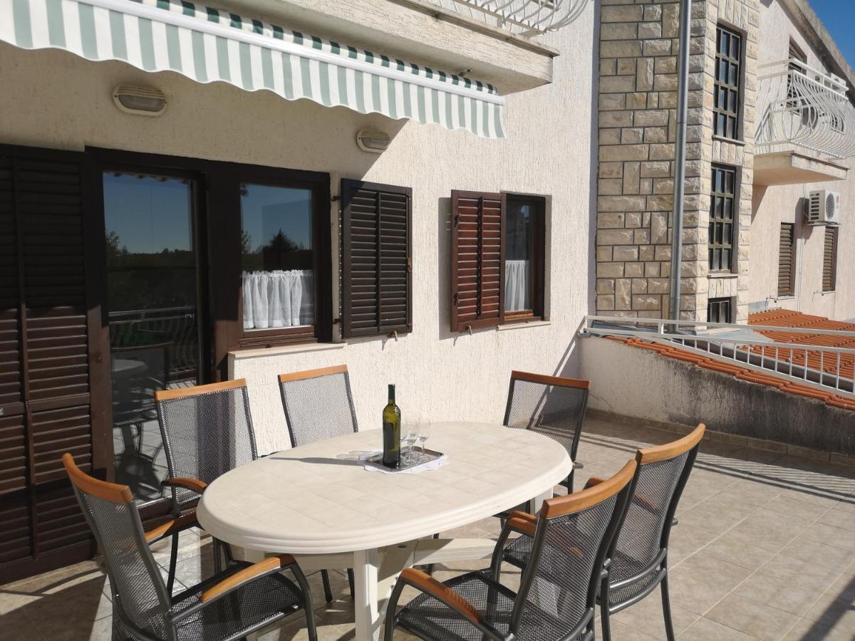 Villa Nina Seline Bagian luar foto