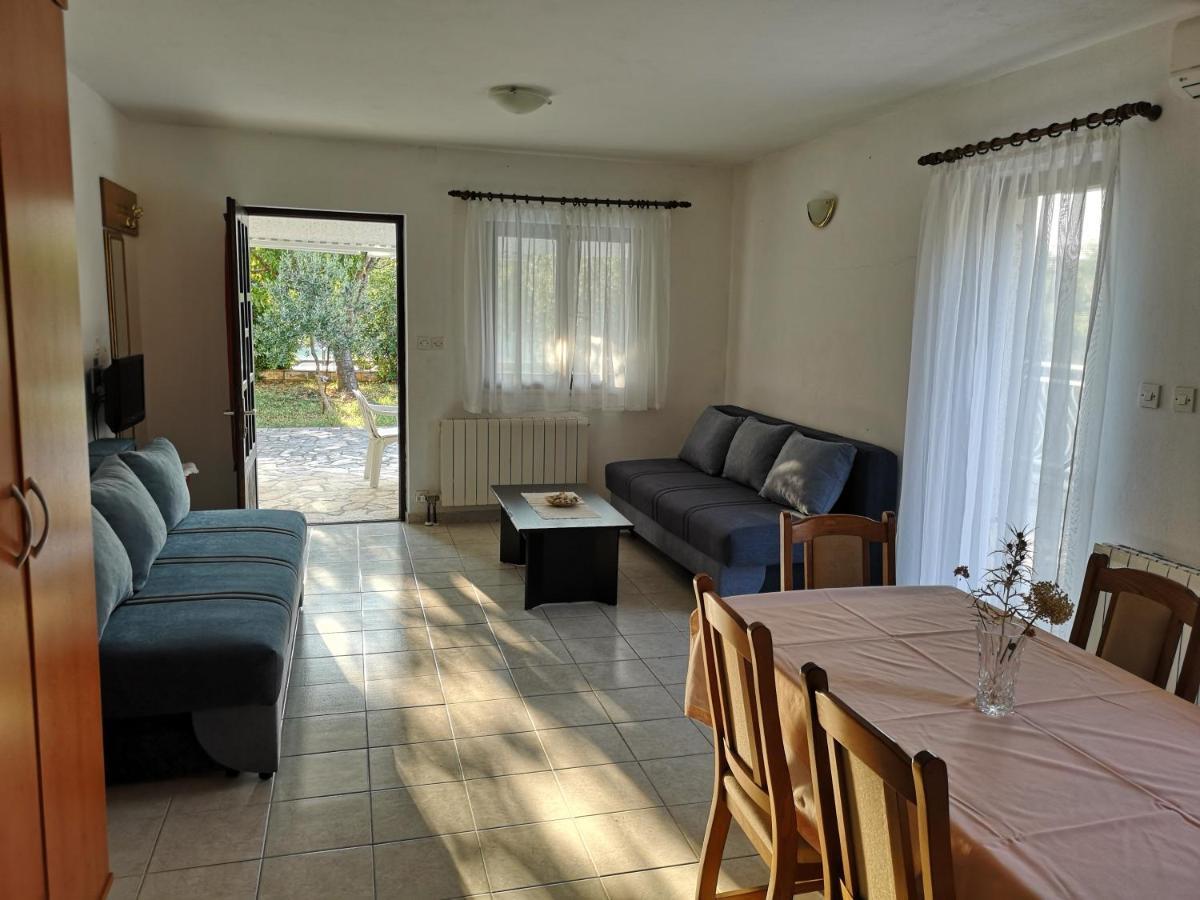 Villa Nina Seline Bagian luar foto